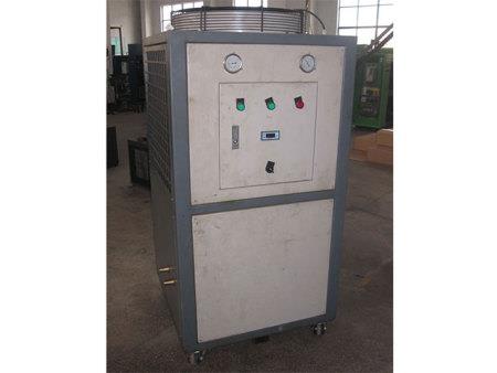 油冷機、油溫控制箱