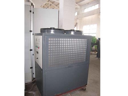 油冷機、油溫控制箱