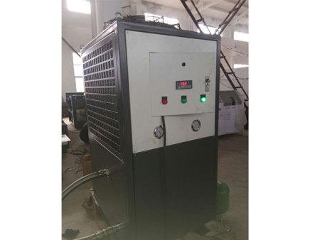 油冷機、油溫控制箱