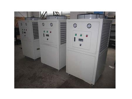 油冷機、油溫控制箱